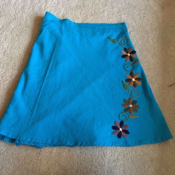 Vintage Floral Embroidered Wrap Blue Skirt - Picture 3 of 9